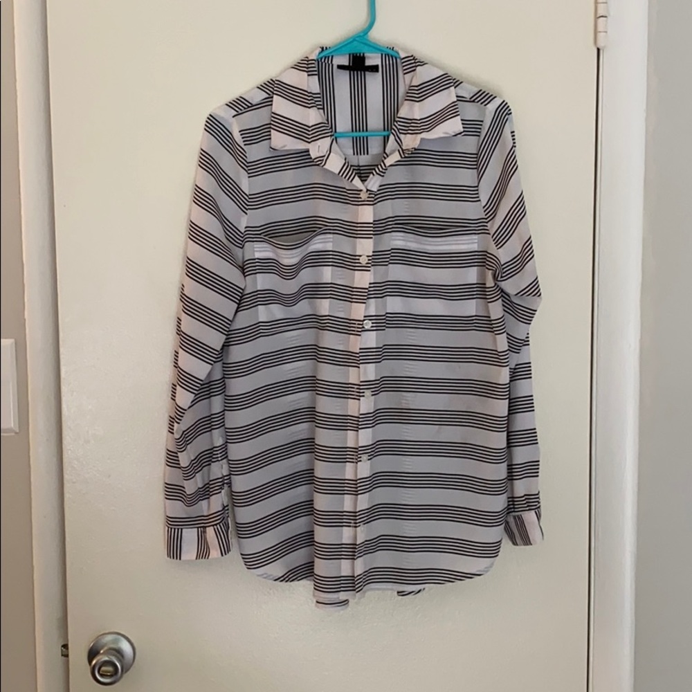 Black and white long sleeve shirt